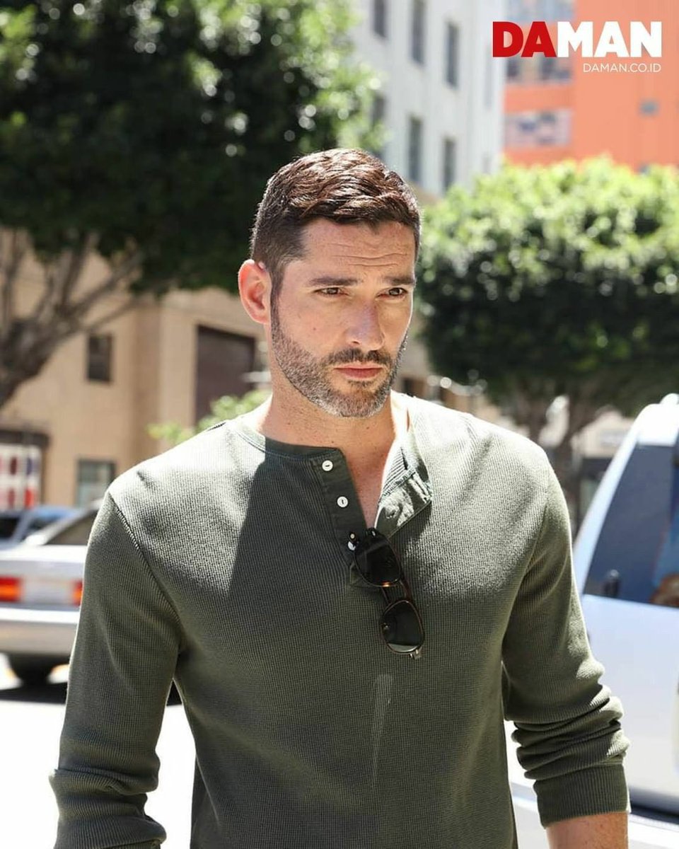 Tom_EllisFans's tweet photo. #JustBecause #TomEllis for #DaManMagazine
@DAMAN_Magazine What about a third photo session w/@tomellis17 ?
Asking for a friend obviously ๐ https://t.co/t8gYoQWLCH