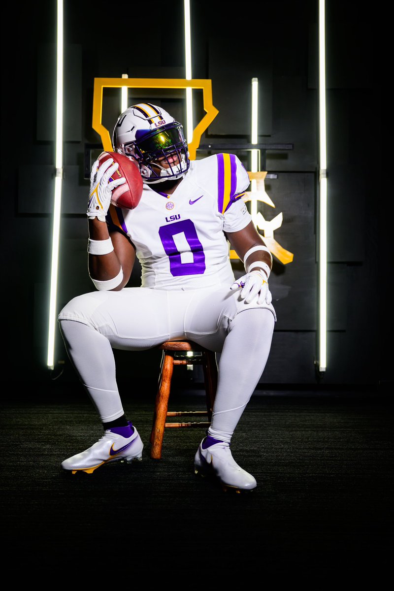 protecthebrand's tweet image. Lsu fans how you feel #GoTigers #theboot 🥾