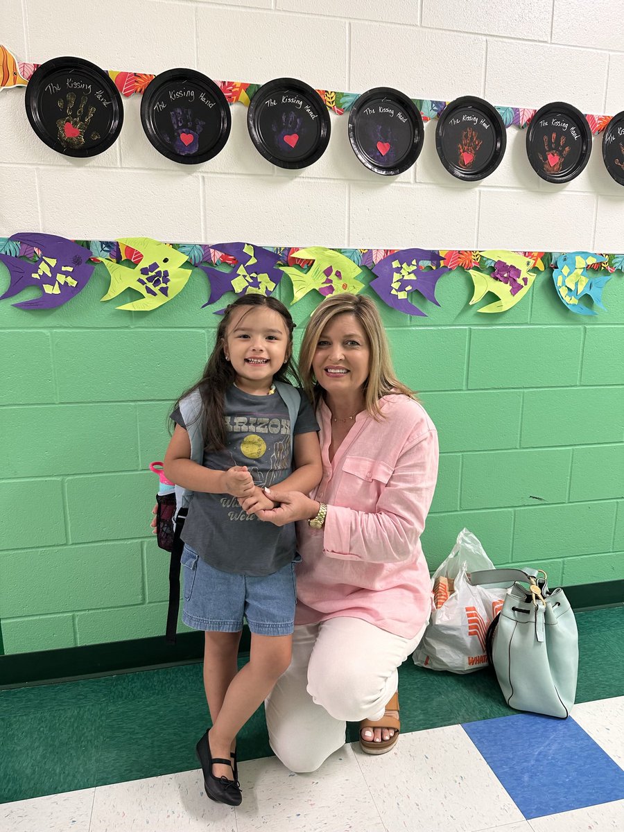 💕When We Think About Our Grandparents, We Think of Smiles, Hugs, and Fun Times We’ve Spent together.

Thanks for Being Awesome Grandparents.

Happy Grandparents Day!🌸

❤️Love your Boldt Mavericks🥰 <a href="/NISD/">Northside ISD</a> <a href="/NISDBoldt/">Boldt Elementary</a> <a href="/BoldtCounseling/">NISD_BoldtCounseling</a>