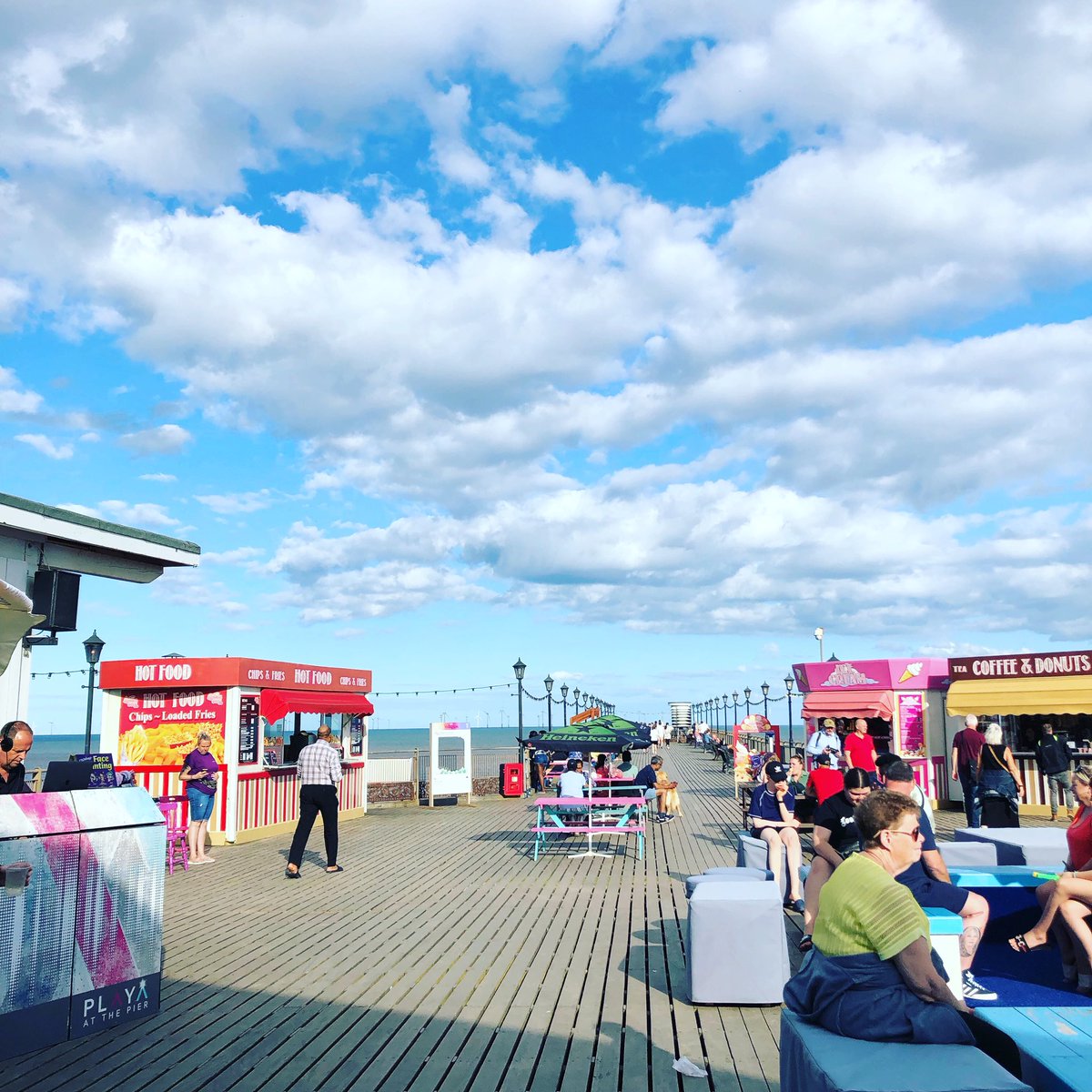 Our visit to renowned British seaside resort #Skegness - 📹watch the video here: youtu.be/ZxFGjIS6rWI?si…