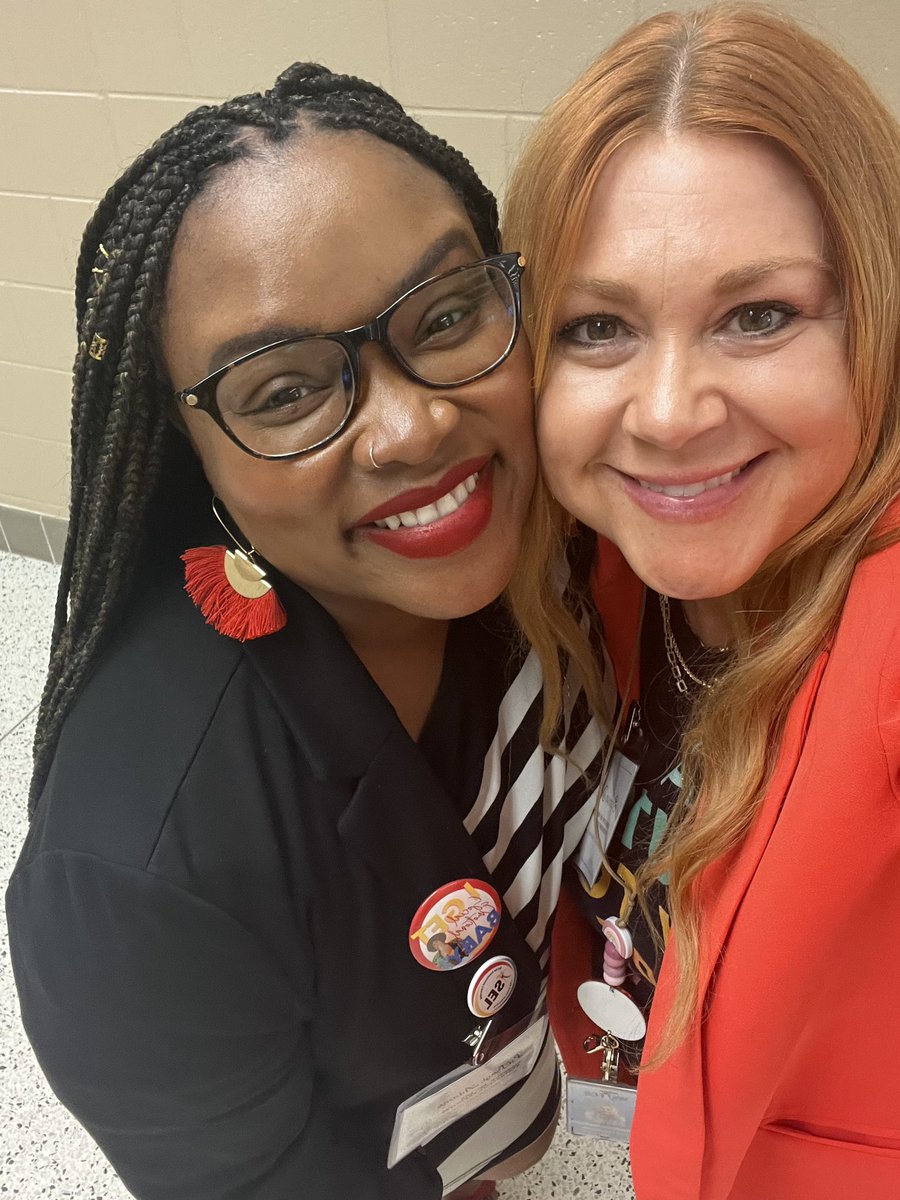 latraylnichole's tweet image. Shannon, thank you for making work fun and bright!!! You are a force of nature and our district is richer because of you!!! I am grateful that we get to work closely together but I’m so so blessed to call you friend!!!! #saltandpepper @shannon_dobson