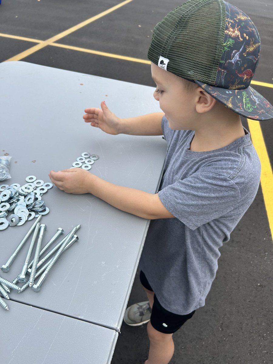 Rachel Graves tweet media