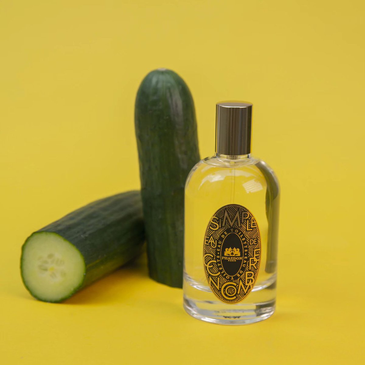 Vegetal fresh: L’Eau Simple de Concombre by Phaedon Paris, a minimalist formula intended to comfort the mind like an iced cocktail comforts the body on a hot day.
#rareperfume #perfume #a... #bloomperfumery
instagram.com/p/CxA97N4I0DO/