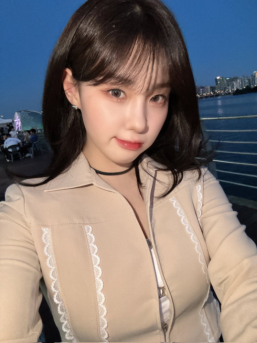 chaehyun pics ♡ tweet media