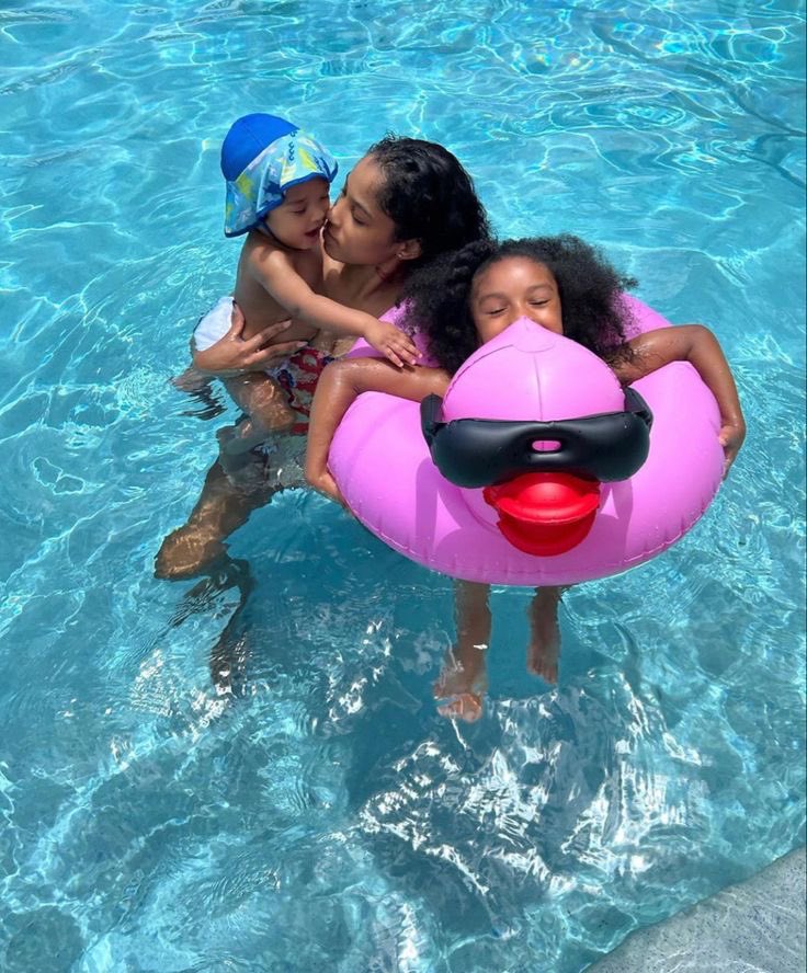 writewnonnie's tweet image. family road trip #threadsforthreads #storytimethreads #Storyx18plus