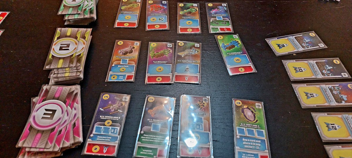 charliemartell's tweet image. Jugué a #SpaceBase de @alderac el 9 de Septiembre con @stopthewizzy e @IndilSusana 
#bggcatalog