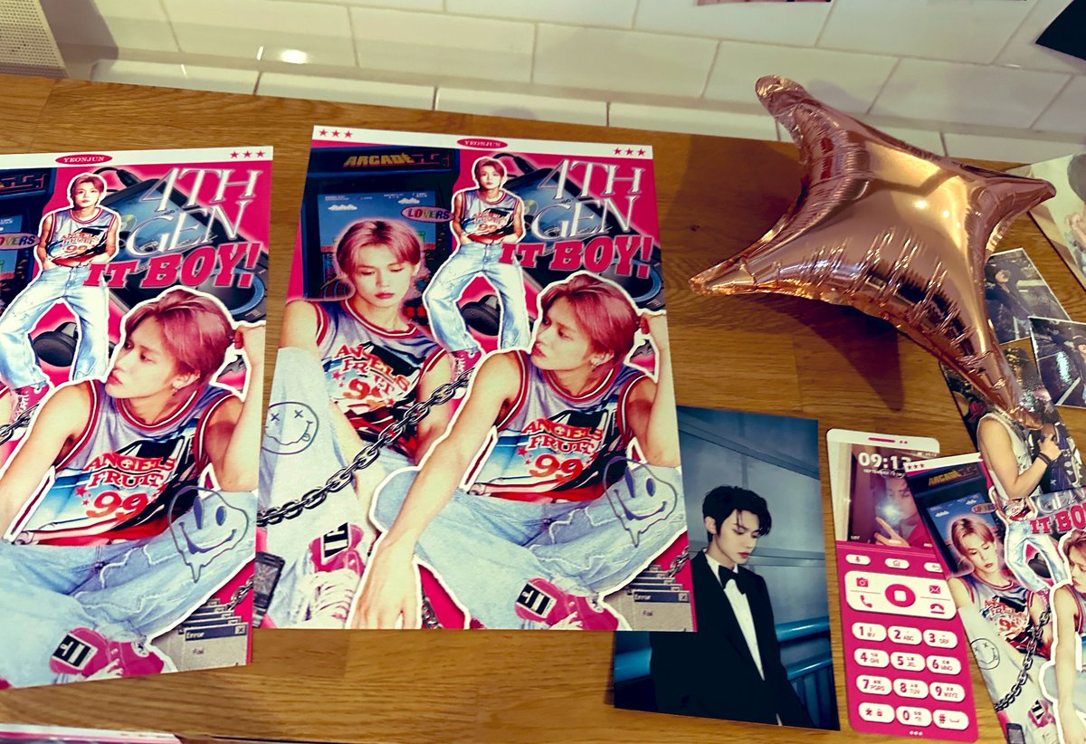 hanyoil221's tweet photo. #4TH_GEN_IT_BOY
카페 샬레
존재감 뿜뿜한 핑쿠 연준이 보여서 갔는데
진짜 가서 뮤비 틀어주시고 진짜 파티느낌났따
특전 완전 마니 주시고 디저트 특전사면 공짜로 럭드한번 할수있다해서 했는데 포카 왕창받음!
너무 예뻤다🥰 https://t.co/TNtUeHOUBU