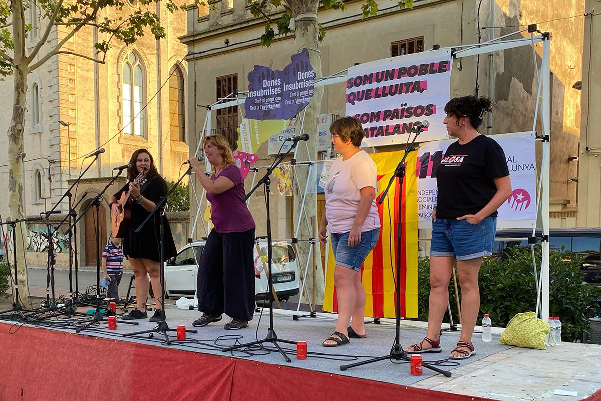Oriol Martí Colom (@oriolmarticolom) on Twitter photo Visca la glosa! Enginy, creativitat, sentit de l'humor, lluita... I demà mani! Gràcies @lalilarumba <a href="/29febrer/">Caterina Canyelles</a> <a href="/Gisperta/">Marta Gispert</a> <a href="/semprelaia/">Laia Vera</a> <a href="/entitatger/">Entitat Cultural Ger</a> <a href="/UM9CUPConstruim/">UM9/CUP Construïm</a> #spribes Visca la glosa! Enginy, creativitat, sentit de l'humor, lluita... I demà mani! Gràcies @lalilarumba <a href="/29febrer/">Caterina Canyelles</a> <a href="/Gisperta/">Marta Gispert</a> <a href="/semprelaia/">Laia Vera</a> <a href="/entitatger/">Entitat Cultural Ger</a> <a href="/UM9CUPConstruim/">UM9/CUP Construïm</a> #spribes