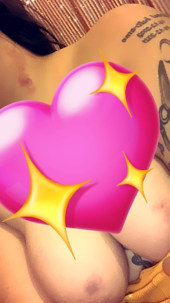 Astoret3's tweet photo. 🤤 https://t.co/FUJo1ii5hJ