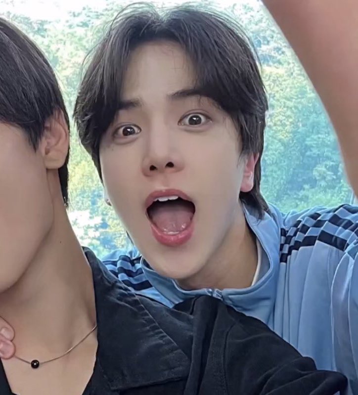 Yhkkii8's tweet photo. 영훈이 토끼치아 https://t.co/aOQk9nwkB8