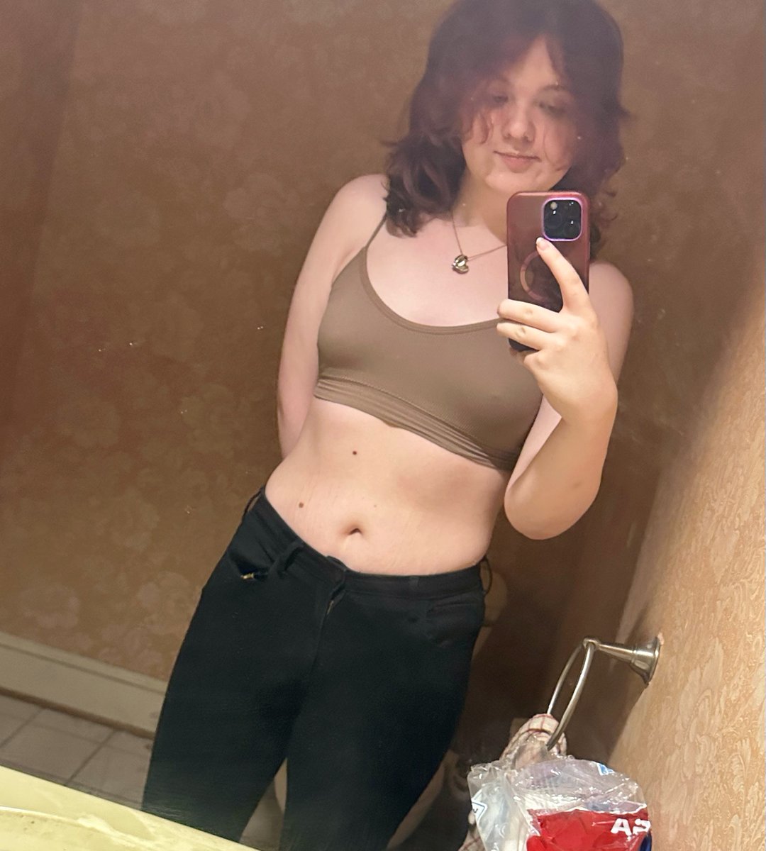 lily 🖤🏳️‍⚧️ tweet media