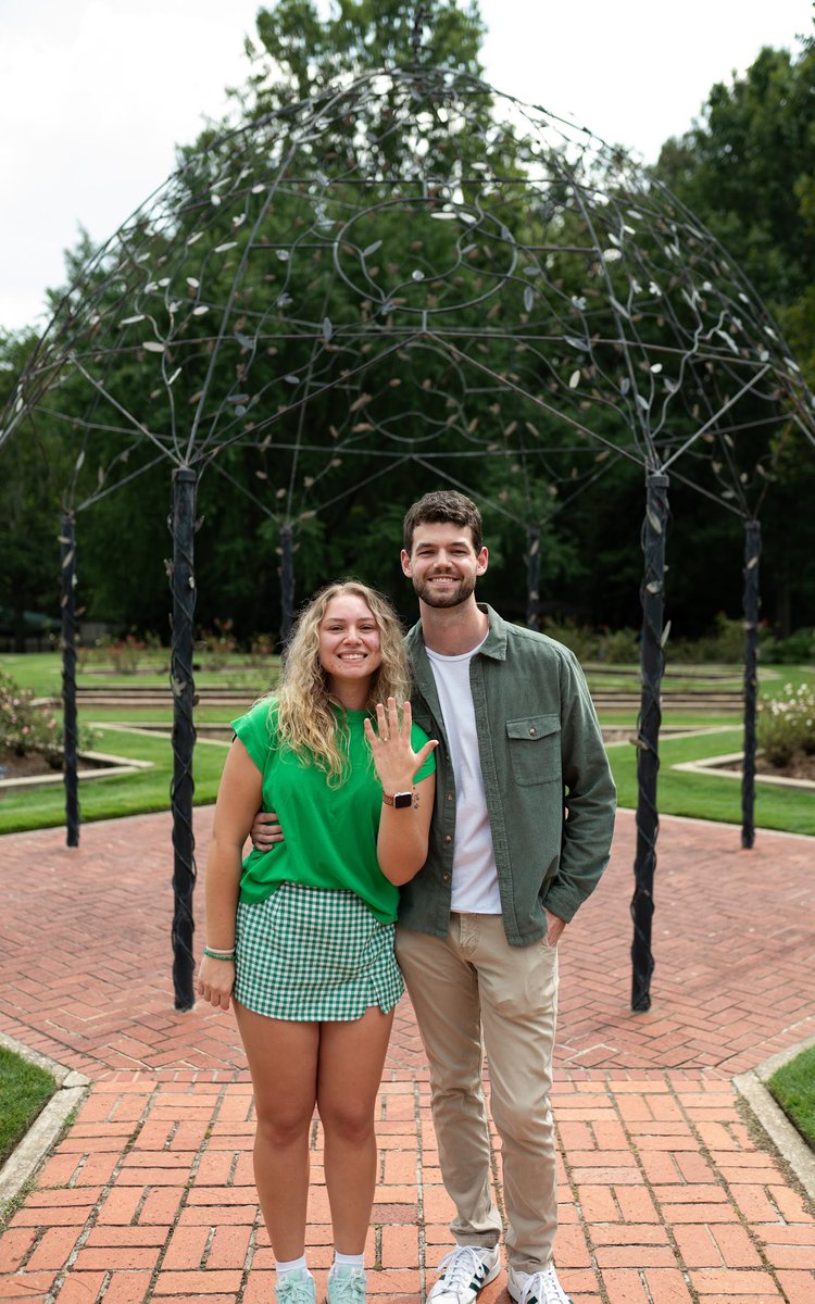 CaulfieldCarson's tweet photo. Had to start off the season with a ring @AshlynBaldi08 https://t.co/iNwUDmURor