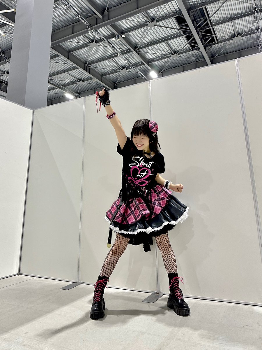 yuiyui_makino's tweet photo. THE IDOLM@STER CINDERELLA GIRLS Shout out Live!!!   

ありがとうございました💓
最高だったーーー！
さくまきのんな2日間とても楽しかったです♪

プロデューサーさんの愛に包まれて今日は幸せな気持ちで眠れそうです♡

プロデューサーさんもゆっくり休んでくださいね🎀

 #cgSoL_day2 https://t.co/WELKZazOTK