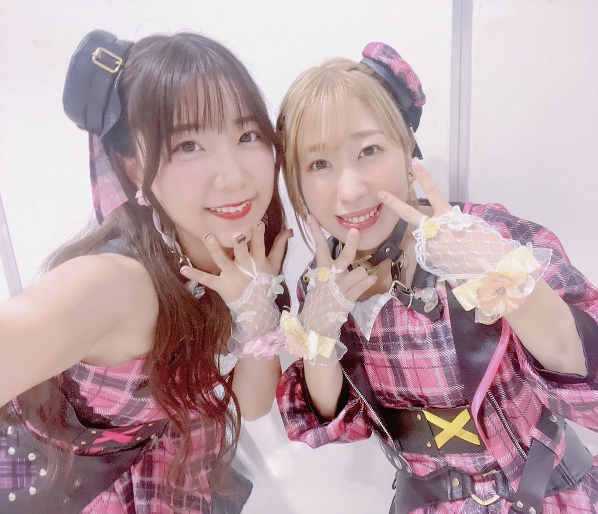 jullie_egg's tweet photo. フィオレンティナ💐ゆかりちゃんとだったからこそ「さやけき花の生命に」やりきれました。本当に心から感謝だよ…♡
そしてたくさんのスタッフの皆さんのお力添えも感謝です！
大好きで大切なユニット、曲すぎてたくさんたくさん話したいことあるから生放送とかでチャンスあったら語りたい…！ #cgSoL https://t.co/eNSh9p5rOg