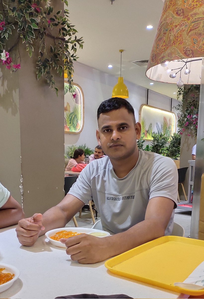 गोरखपुर में रबड़ी के साथ जलेबी
<a href="/Gorakhpur/">HARRY</a>