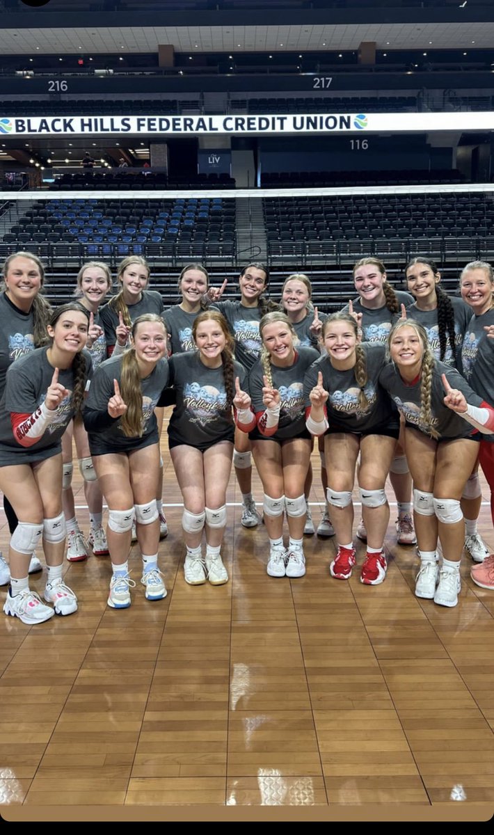 Champions in Rapid City!🏐❤️🖤🐾
