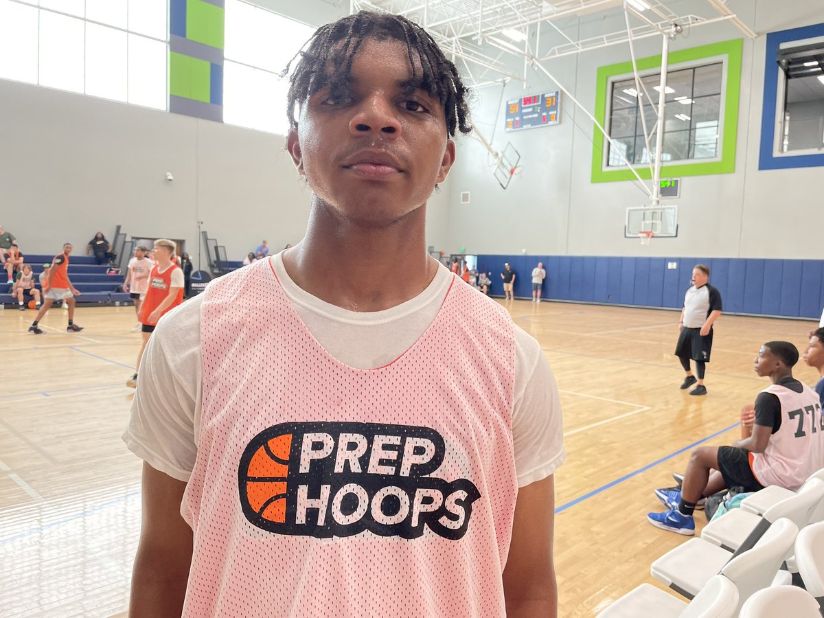 KJ Stephens (2024) really looked to slash and get downhill at the basket. KJ plays with so much toughness and grit at all times on the floor. Scored several buckets close to the cup. <a href="/kjstephenss/">Kareem stephens</a> #PHTop250ExpoSC