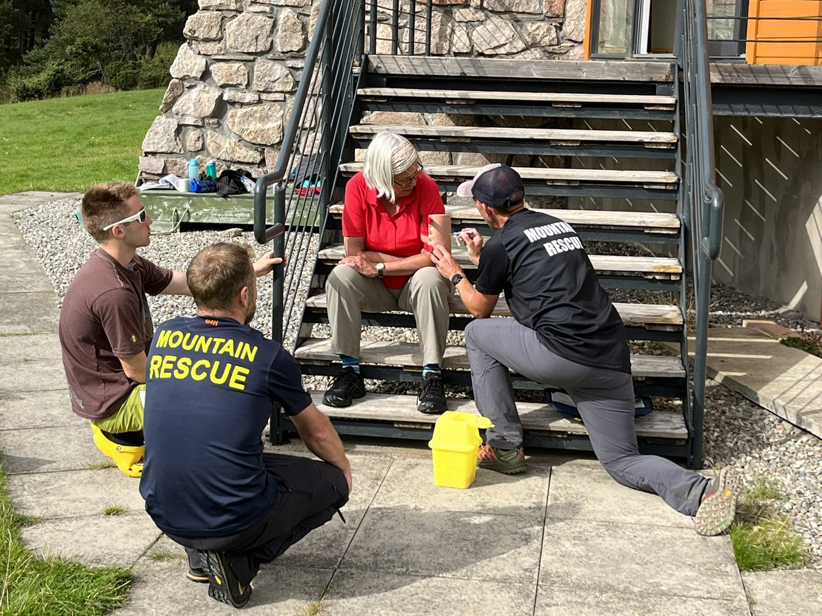 Rhona Morrison (@rhonamo69) on Twitter photo Sunny Casualty Care Assessment weekend at Glenmore Lodge for Scottish Mountain Rescue 😎 <a href="/ScottishMR/">Scottish MR</a> @TweedValleyMRT <a href="/glenmorelodge/">Glenmore Lodge</a> Sunny Casualty Care Assessment weekend at Glenmore Lodge for Scottish Mountain Rescue 😎 <a href="/ScottishMR/">Scottish MR</a> @TweedValleyMRT <a href="/glenmorelodge/">Glenmore Lodge</a>