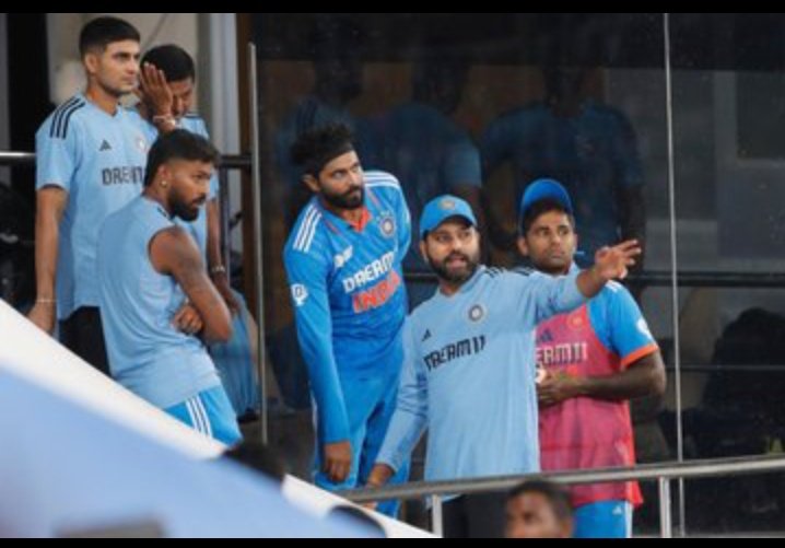 Abbasik44's tweet photo. The match has been called off for today. #PAKvIND
#AsiaCup2023 #AsiaCup #ViratKohli #bedNews #GoodNews #NaseemShah https://t.co/3VCdmNFcqV