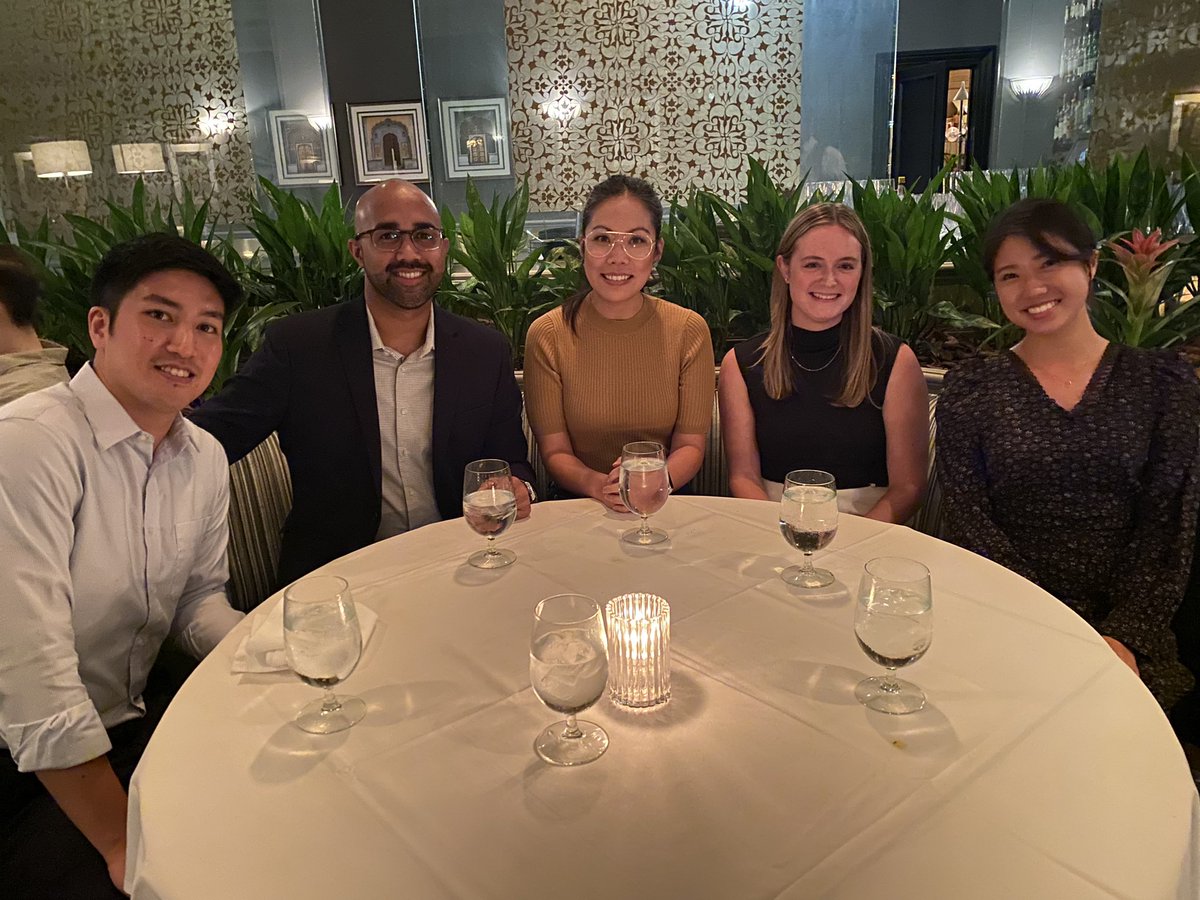 UTMB med students (congrats to TWO of our students getting scholarships to come to the meeting!), resident and faculty at Eastern Vascular @VascularEVS what a productive meeting 😀 @tj_TeamWADA @UTMBVascular @UTMBSurgery #evs2023