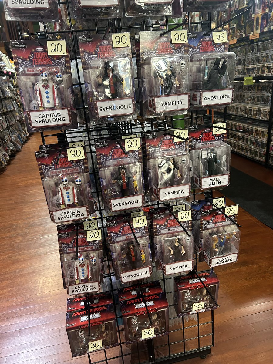 Saw all these yesterday but had to dash unfortunately. Shop will reopen on Wednesday if anyone wants any. I gotta get that Captain fo sho 

These are 🔥🔥🔥🔥

#chc #toonyterrors #neca