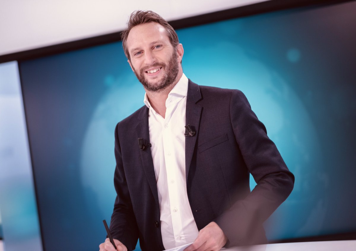 nicolasgeorge_'s tweet photo. 🌎Rendez-vous à 18h pour le #64Minutes sur TV5MONDE !
Nous reviendrons évidemment en grande partie sur les opérations de secours suite au séisme qui a touché le #Maroc.
On parlera aussi de la semaine politique en France et d’un objet mystérieux qui intrigue les scientifiques ! https://t.co/OwvKMbChQ4