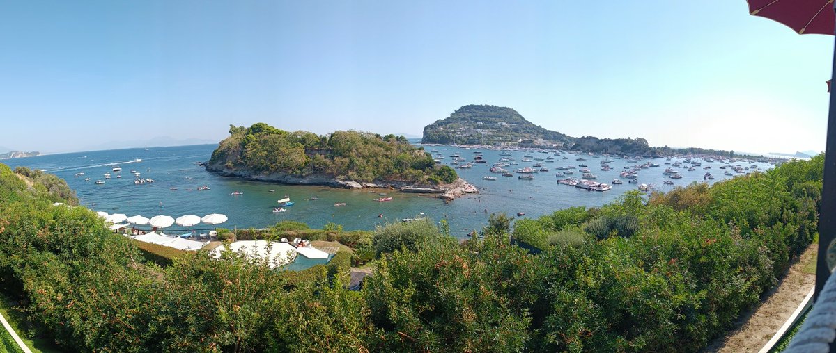 gentlelaura's tweet photo. Ultimi bagni #PuntaPennata https://t.co/n8H9obQWEW