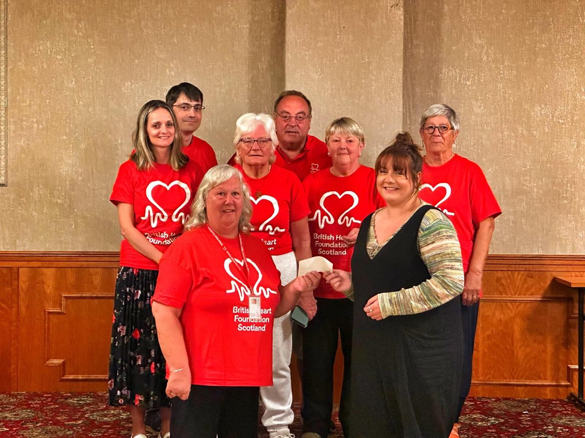 On Tuesday evening the Ellon BHF fundraising group met and received donations from Fit heart Ellon and @beautybymorvenn. ⁦@BHFScotland⁩ ⁦@TheBHF⁩ 👏👏