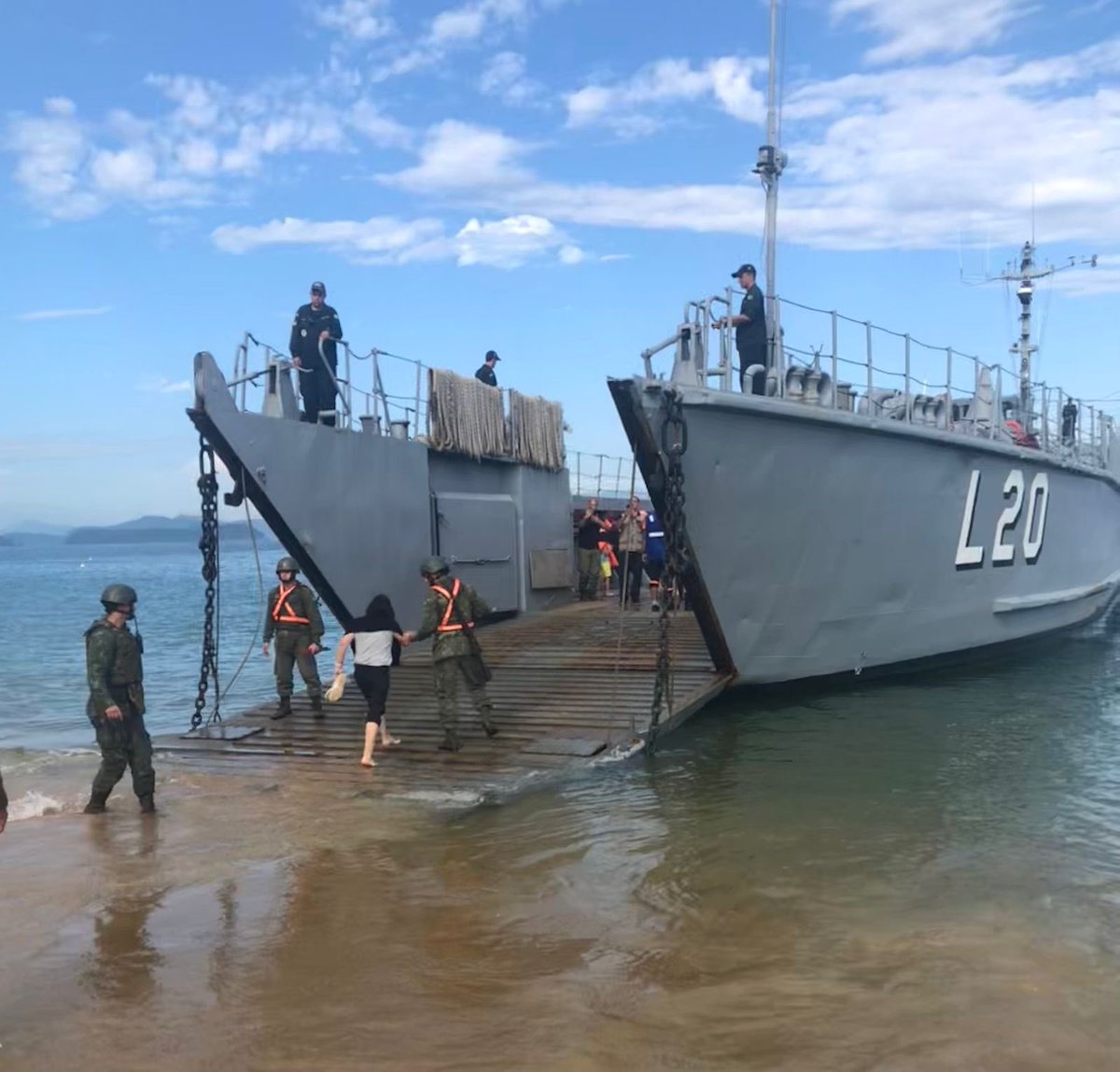 Last month, Brazil (🇧🇷) conducted the a General Nuclear Emergency Exercise seeking to strengthen security at the Almirante Álvaro Alberto Nuclear Power Plant in RJ.

The Exercise had the participation of @marmilbr , Naval Air Wing, and Marine Corps.