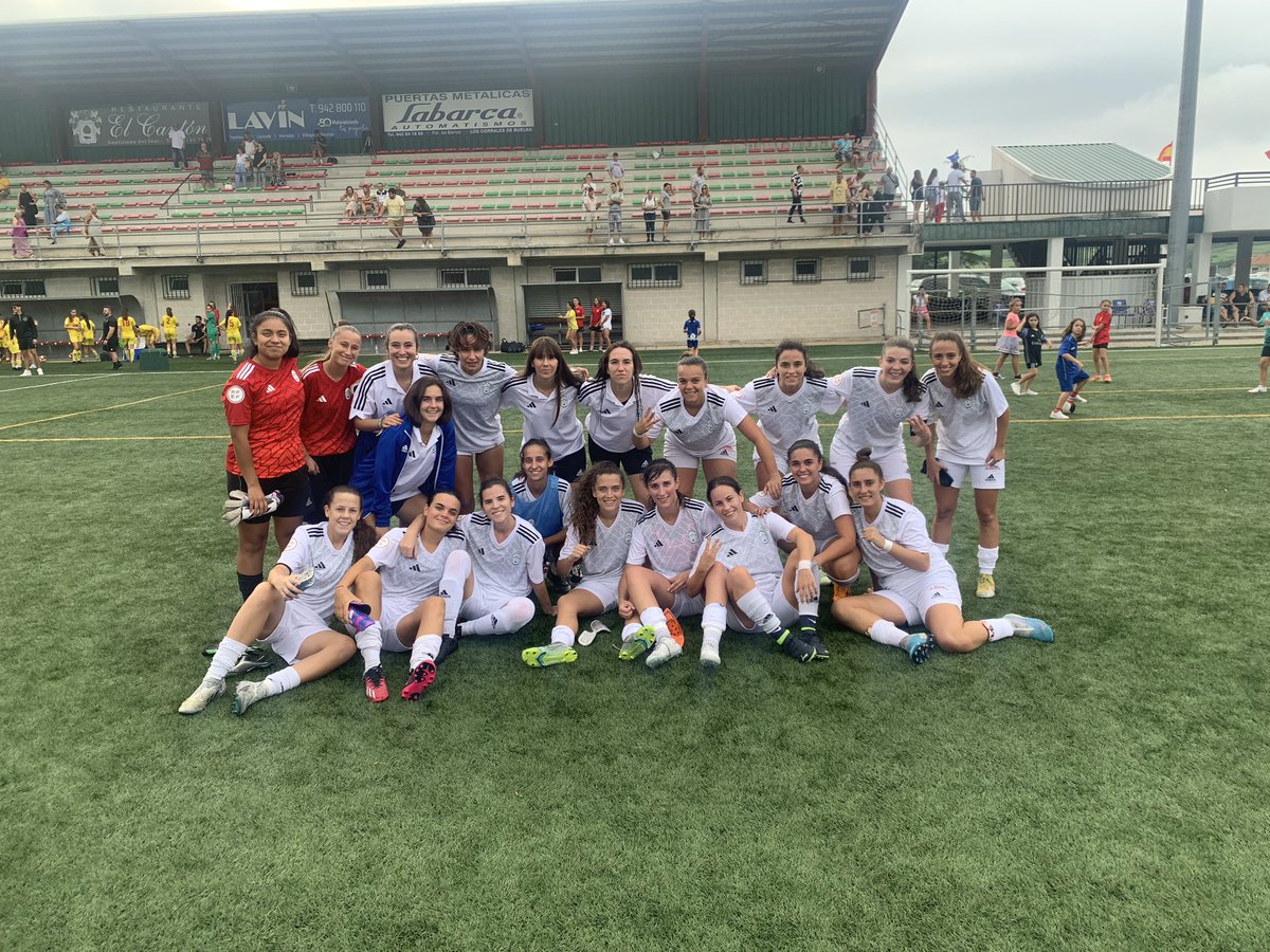 Final en Santillana del mar: 

<a href="/cdoceja/">Club Deportivo Oceja</a> 1-4 <a href="/cdsamper/">C.D. Samper</a> 

<a href="/Mireya_7_17/">Mireya Maestro</a> ⚽️⚽️
Eli⚽️
<a href="/ana_gm_02/">Ana Gutiérrez</a> ⚽️

Primer +3 de la temporada. ¡Vamos a por más!

#adnsamper