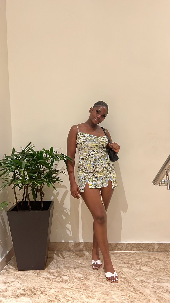ErhimaYoma's tweet photo. I’d stop scrolling too🤭 https://t.co/h5eDJ7TOpq