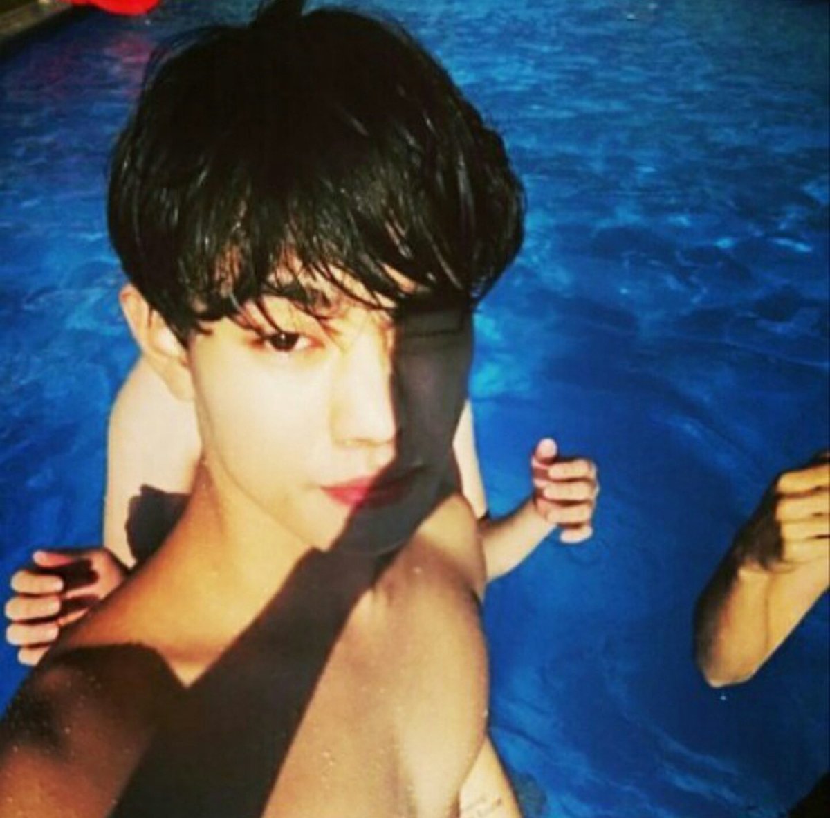 인스타 첫 사진 보자마자 이건 …! 하고 떠오른 사진 진짜 애기였구나 효섭아