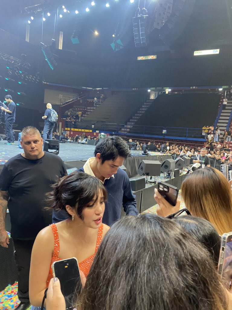 My gad kita ko rin sila malapitan at nahawakan  sobrang happy ko tinitign ko lng tlg sila