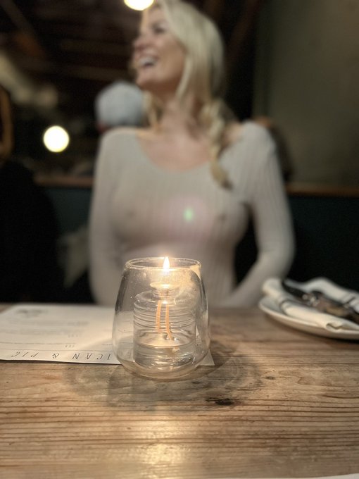2 pic. If you want to see more behind the scenes of my date nights, go to https://t.co/24SSBjUWin ??