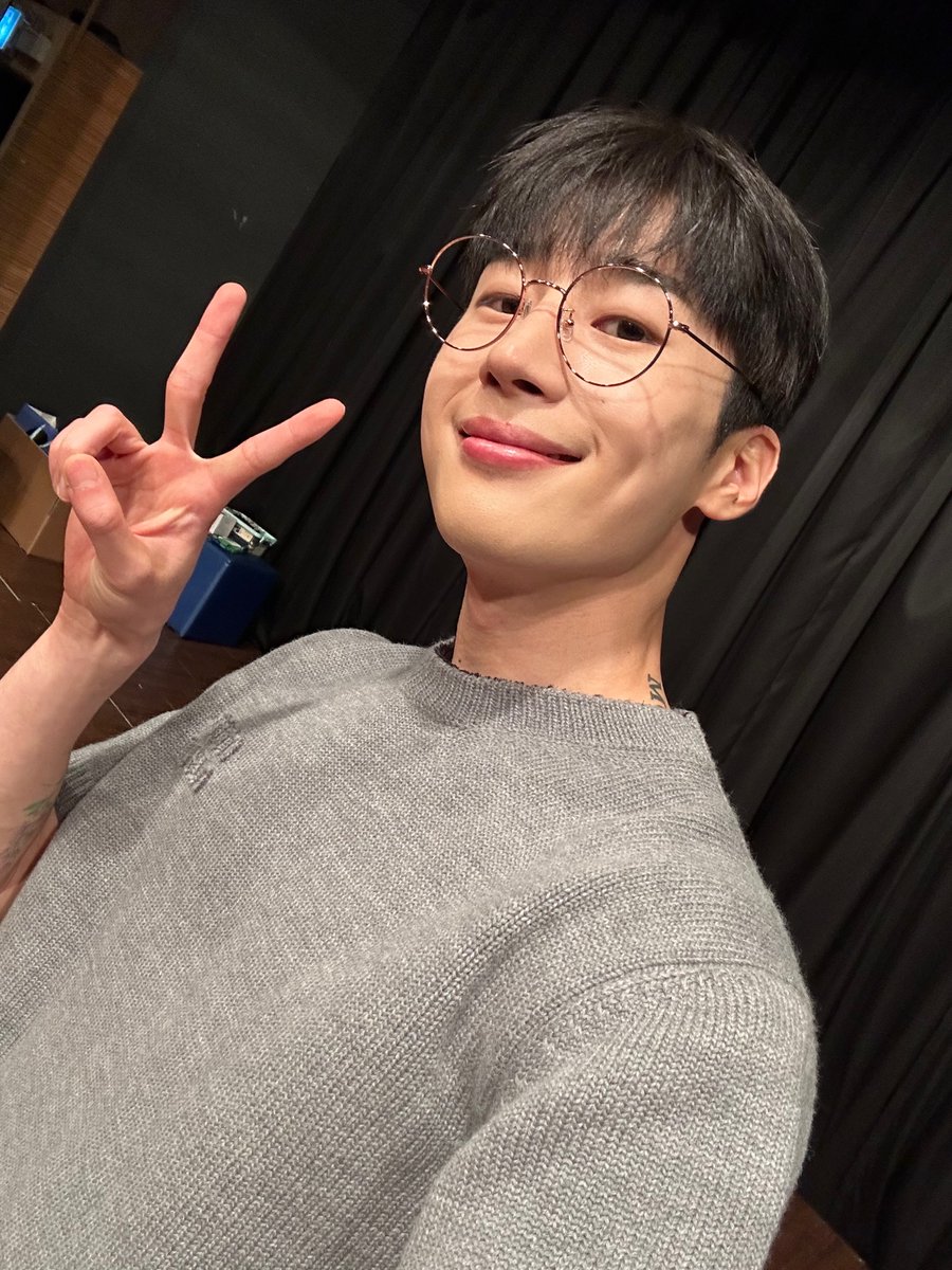 월요요정 개짱 효자😻💜💜💜