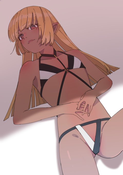 むかしの加筆
なぞ水着 