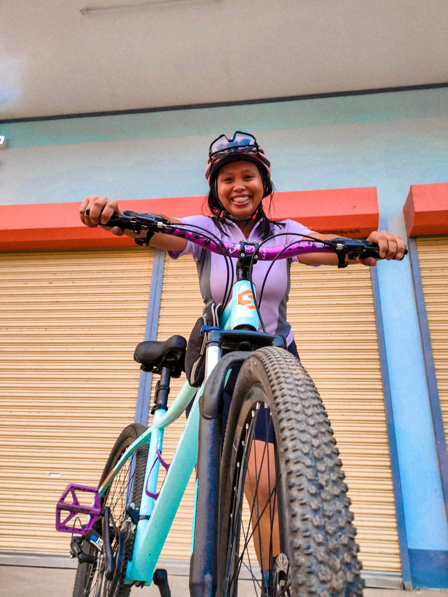 belaaajade's tweet photo. when in doubt pedal it out 🌺 https://t.co/hMGTOoO1aA