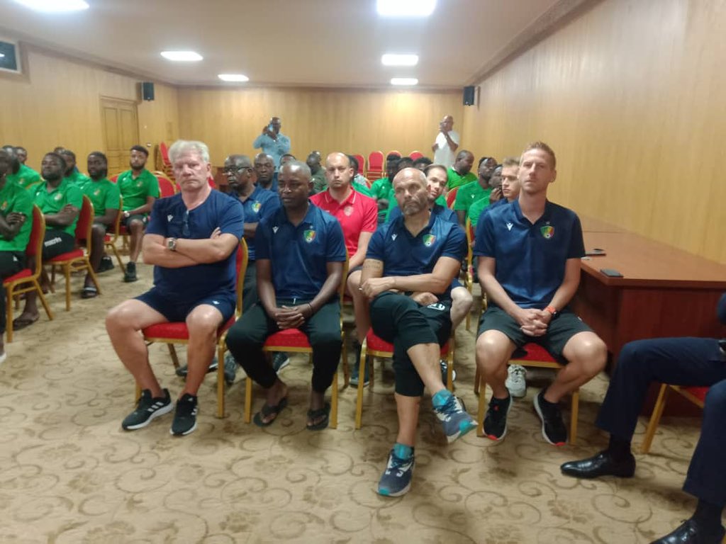 DRCPF1's tweet photo. ๐จ Communication ร l'instant du Ministre des Sports ๐๐๐ด๐๐ฒ๐ ๐ก๐ด๐ผ๐๐ฒฬ๐น๐ผ๐ป๐ฑ๐ฒฬ๐น๐ฒฬ ร l'endroit des Diables rouges. Un message de soutien ร l'รฉquipe avant la rencontre de ce soir face ร la Gambie.
@Cauchet Ngoulou
#Team242 ๐จ๐ฌ
#DRCPF
๐๐ ๐๐๐๐ข๐ ๐๐ฎ ๐๐๐ฎ๐ฉ๐ฅ๐ https://t.co/WAkFWUz0fy