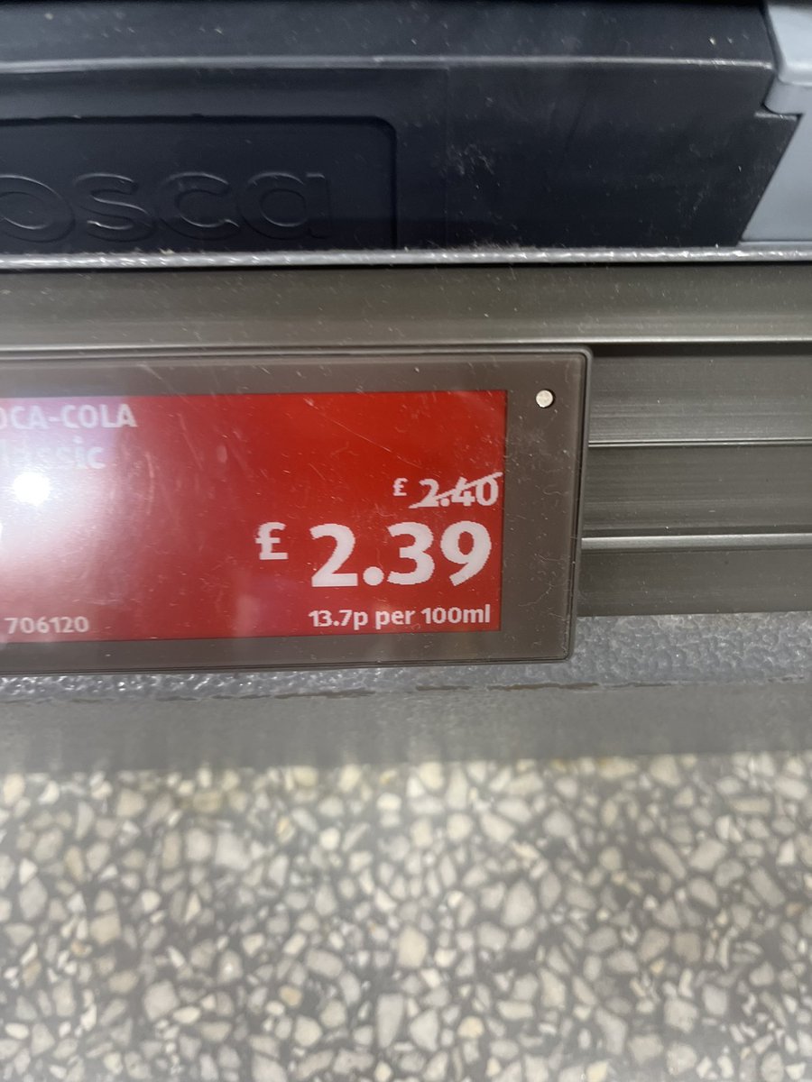 Noticed this amazing saving at one of your stores today <a href="/AldiUK/">Aldi Stores UK</a> 😍