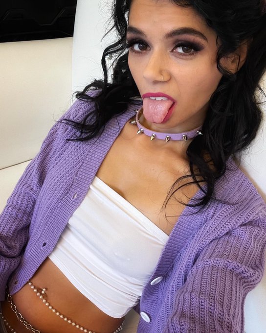 Brat 😈💜 https://t.co/MtRMEkDqN0