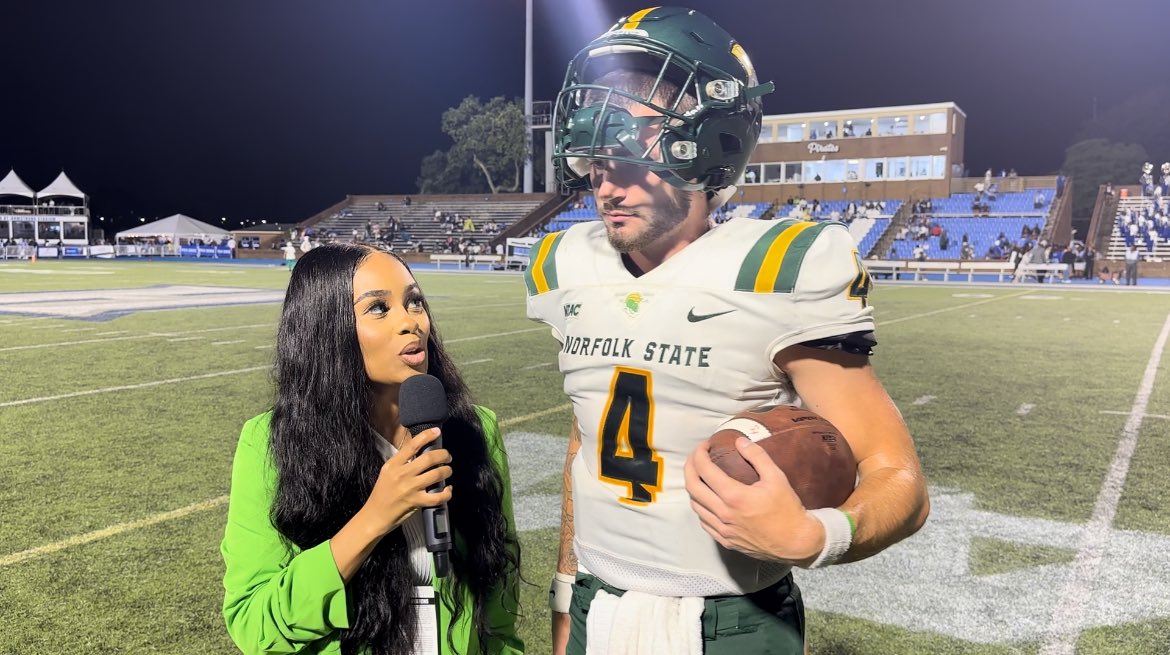 Shalyn M tweet media