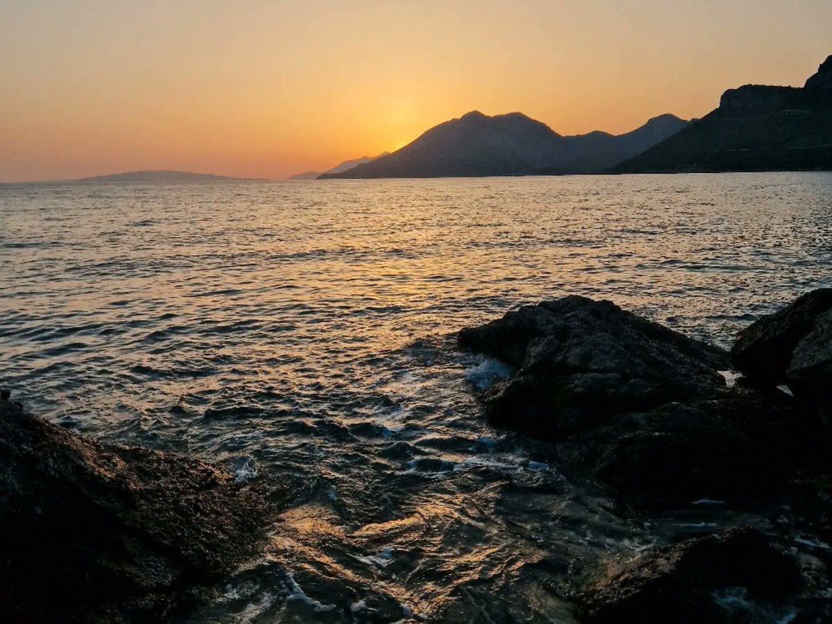 good night ♥️

#goodnight #sunset #sonnenuntergang #croatia #hrvtska #kroatien #meer #sea #travel #reisen