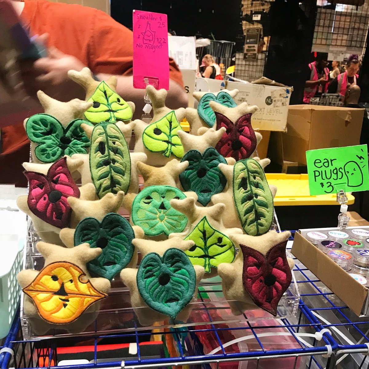 StudioKitsu's tweet photo. We have just a couple hours left of #colossalconeast ! Stop by and check out some of our new items like our leaf buddy and star buddy plushes. https://t.co/i7EJ7xj31r