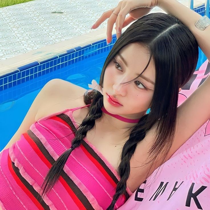 peppermintkj's tweet photo. ⠀⠀⠀⠀⠀         ⌗ 𝗕𝗔𝗥𝗕𝗜𝗘 𝗱ᧉ
⠀⠀⠀⠀⠀           𝐂HAPÉU 🎀 https://t.co/28IRoKPm7K