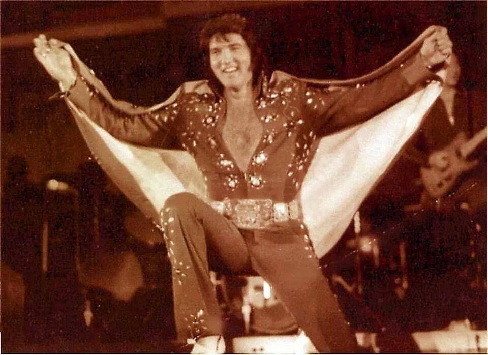 #ElvisFans