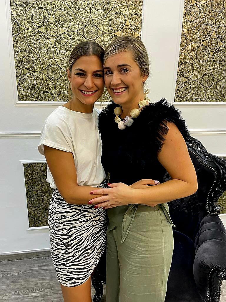 El equipo humano es nuestro mayor valor y Paloma ha sido un ejemplo como profesional, amiga y compañera.

Gracias por estos dos años que has estado con nosotras. Sabemos que te ha costado tomar la decisión de irte de Jaén y sabes que nuestras puertas siempre estarán abiertas.