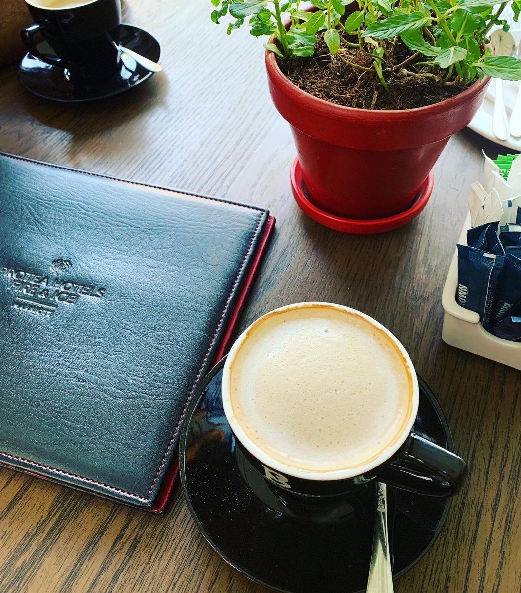 Ummi_Aarifa's tweet photo. The Ending of another week… so I’m fueling up for the week ahead!
Cappuccino, Malva pudding and Cinnamon custard 😋
Wish me luck as I navigate thru a whole new week…
It’s called #momstress
#coffeealways #coffeeshoplover #sundaycoffee #sundayvibes✨ https://t.co/VsVz3J25uJ