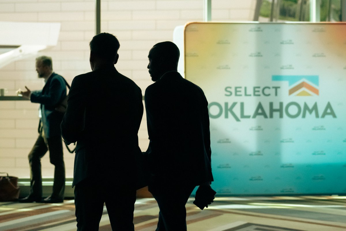 okcchamber's tweet photo. People powering connections at the Select Oklahoma conference! ๐ค
Here are some of our favorite moments.
What are some of your favorite moments from the event?
#SelectOK #Networking #Collaboration #EconomicDevelopment https://t.co/79Xt66G4t0