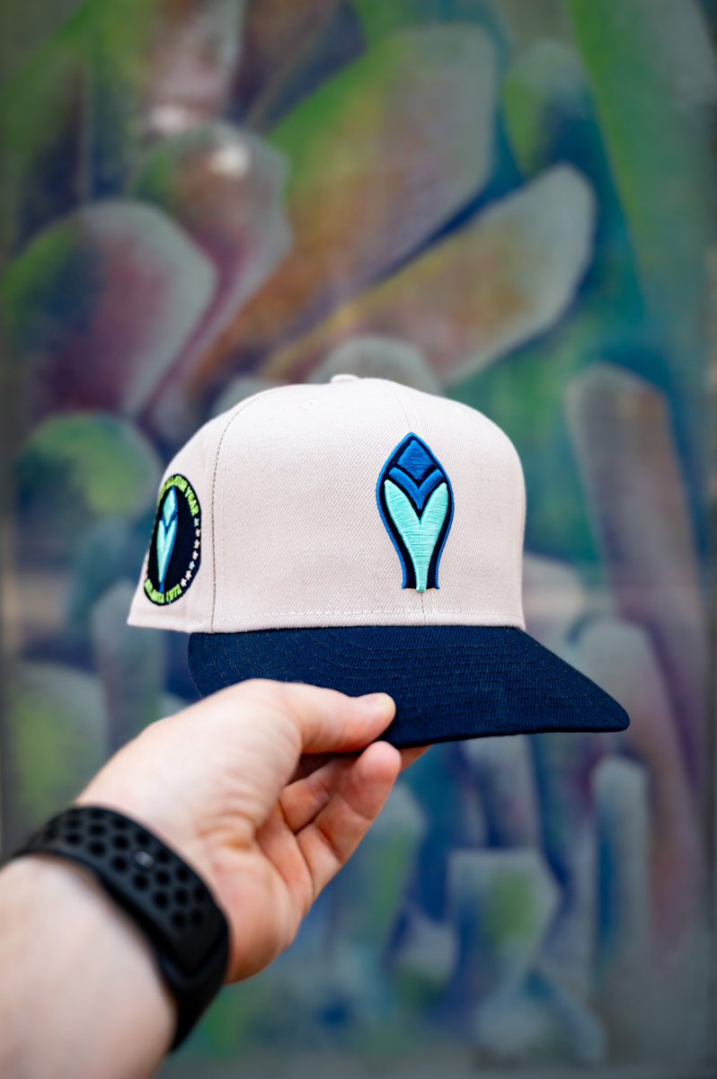 mikekniight's tweet image. Sunday Combo!!! #dunksondeck MIA SBs to finish off the week. How you guys feeling this pair?

@tiona_deniece @Jamiersen @lids @willstowehos @nikesb @trudyspeaks 

#atmoscollectorsclub #snkrsliveheatingup #kotd #wearyourkicks #photography #yoursneakersaredope