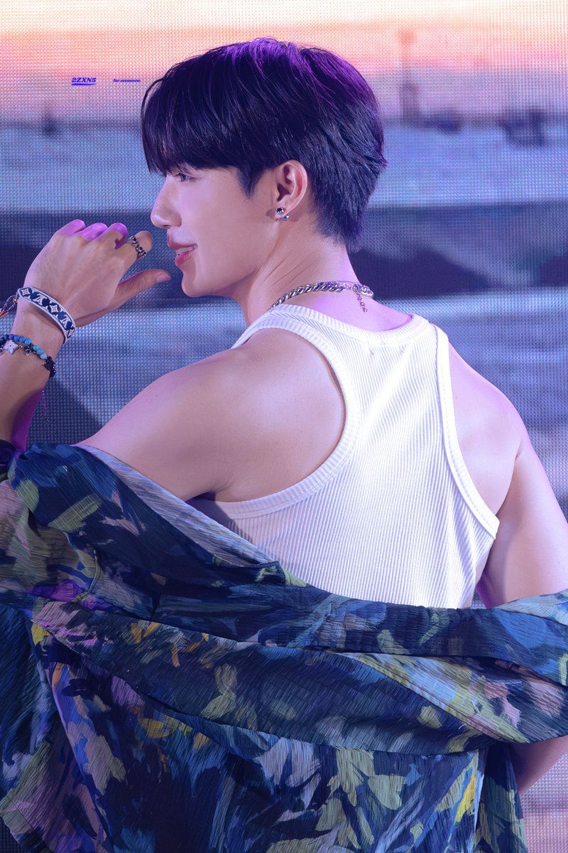 2ZXN5's tweet photo. ฮื่อออออออึก..ฮึกฮึกฮึกฮืออออออ ... ฮึก ..... ฮืออออออออฮึก…… ฮือ…… โฮ โฮ ฮือ …ฮือ ฮึก โฮฮึกฮืออออออ ... ฮึก ..... ฮืออออออออฮึก หล่อเกิ๊น…..

#10Sep23BirthdayToZeePruk https://t.co/QS3tUJiRyg